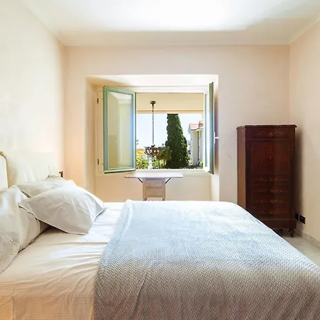 Elegant With Pool And Garage - Apartamento *